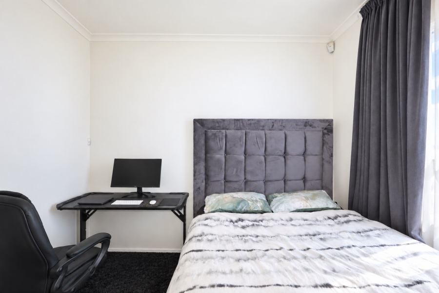 3 Bedroom Property for Sale in Parklands Western Cape